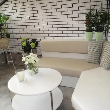 De Luxe Duplex Kozmetika Kahne *