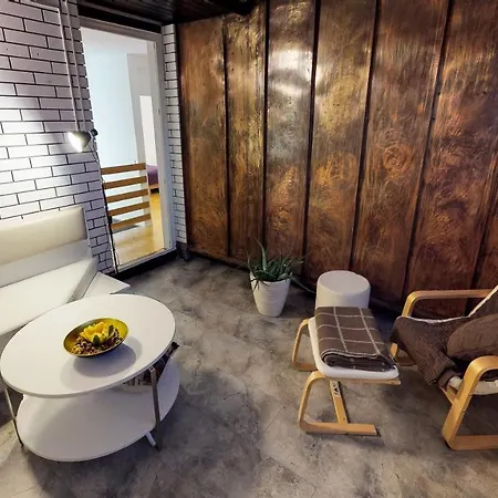 De Luxe Duplex Kozmetika Kahne * Ljubljana