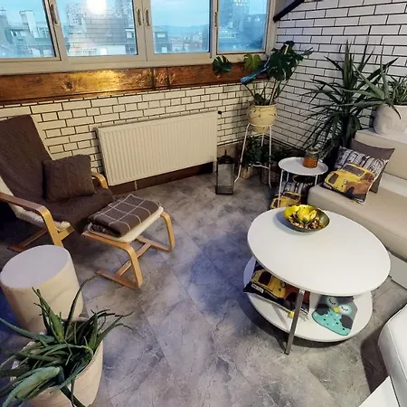 De Luxe Duplex Kozmetika Kahne * Ljubljana