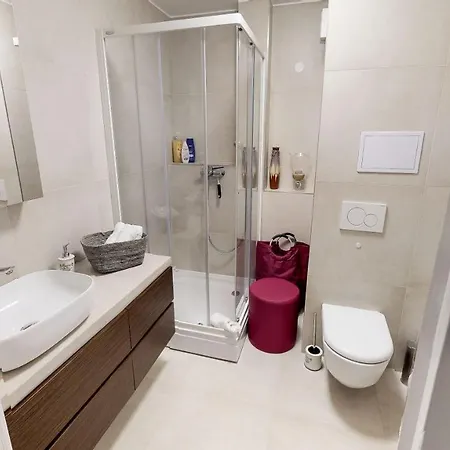Apartman De Luxe Duplex Kozmetika Kahne