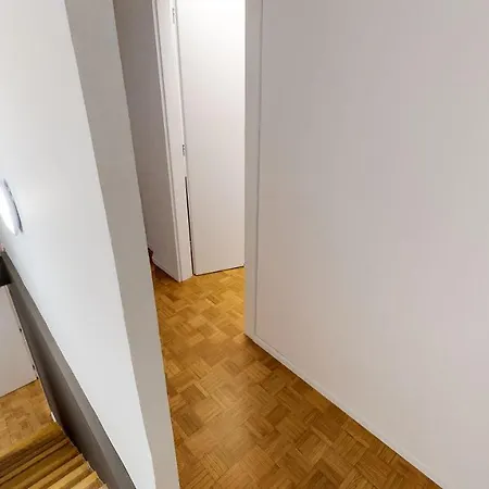 De Luxe Duplex Kozmetika Kahne * 卢布尔雅那