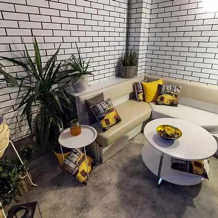 De Luxe Duplex Kozmetika Kahne Ljubljana