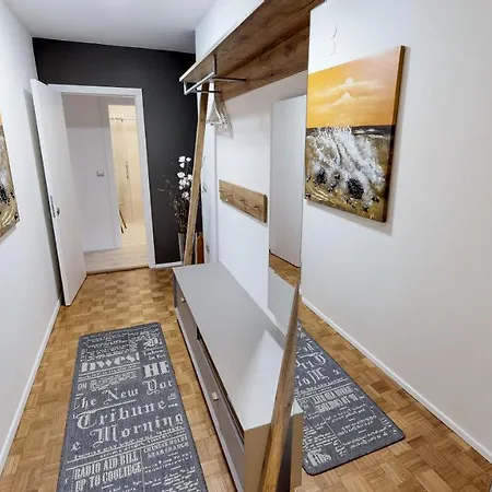 De Luxe Duplex Kozmetika Kahne Apartman